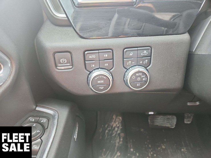 2024-gmc-sierra-2500hd-image-14