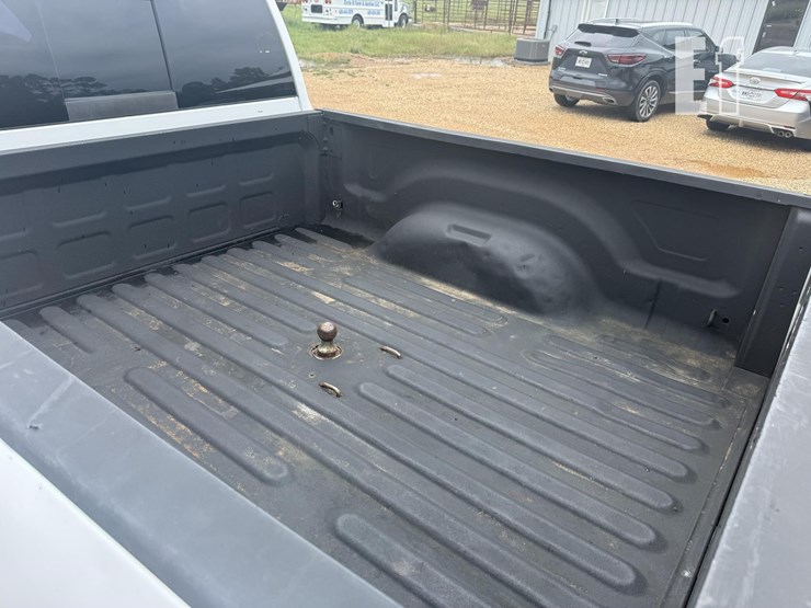 2015-ram-3500-laramie-image-7