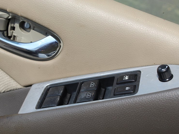 2012-nissan-murano-image-11