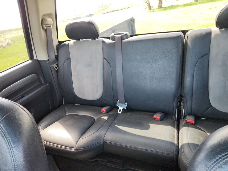 2004-dodge-ram-3500-image-35