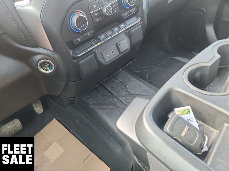 2021-chevrolet-silverado-1500-image-21