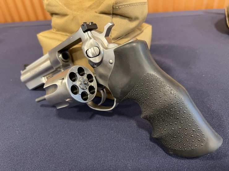 ruger-gp100-revolver-image-5