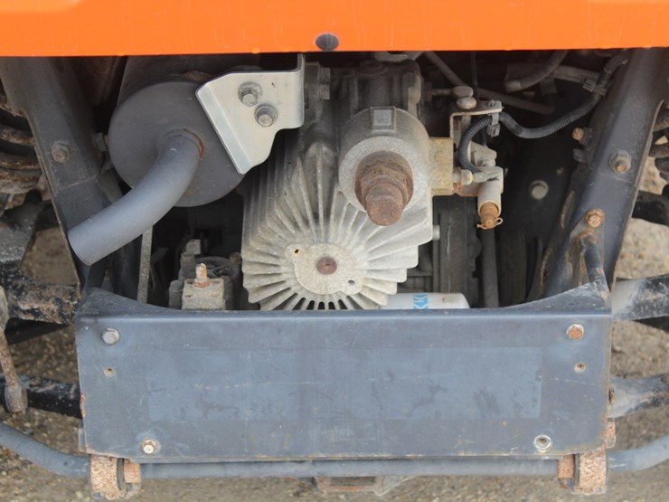 2016-kubota-rtvx1140-image-7