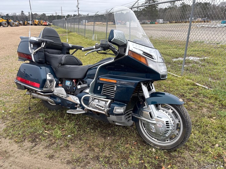 #8344-•-1994-honda-mc-motorcycle-|-parts-or-repair-image-2
