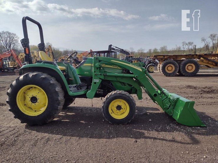 2005-john-deere-4320-image-3