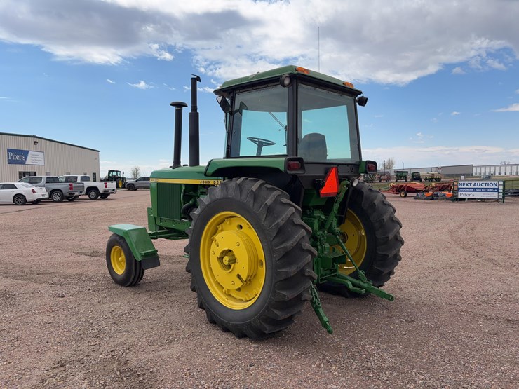 john-deere-4430-image-7