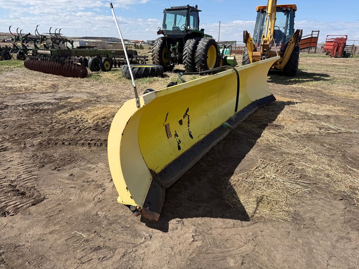 alpha-plow-12.0-snow-pusher-image-10