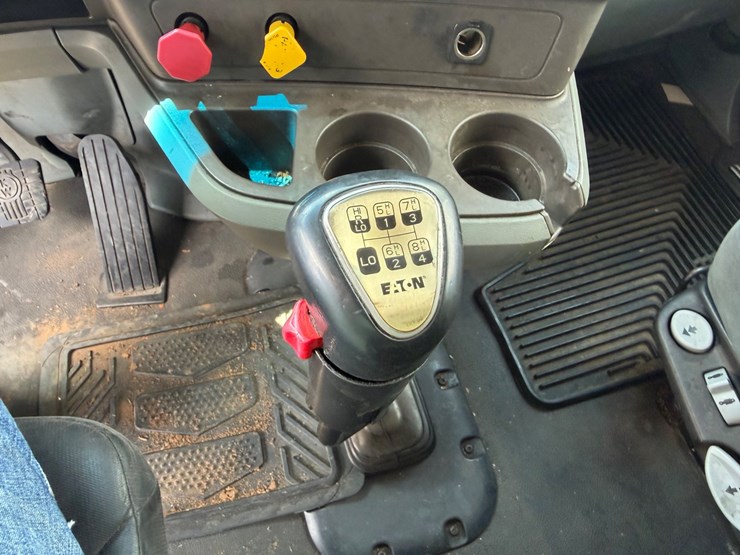 2015-kenworth-t680-image-9