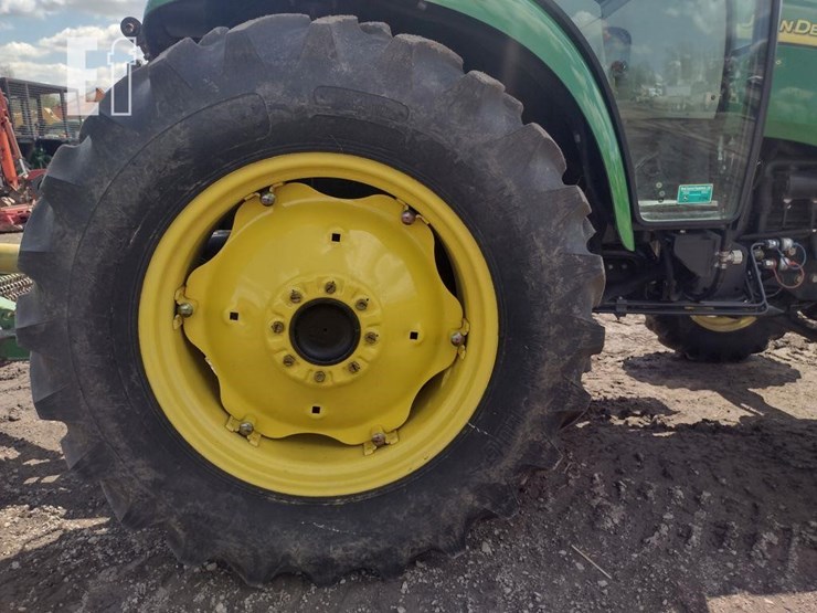 john-deere-4720-image-22
