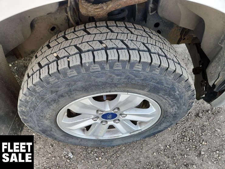 2015-ford-f150-image-32