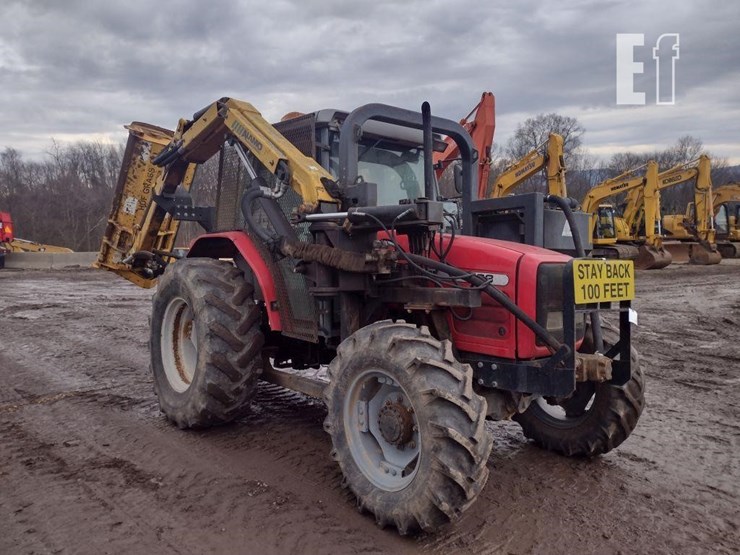 2002-massey-ferguson-4233-image-31