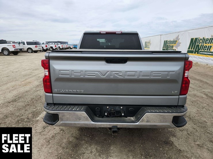 2023-chevrolet-silverado-1500-image-24
