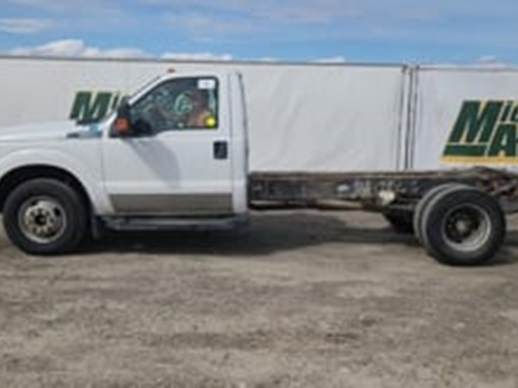 2012-ford-f350-xlt-image-5