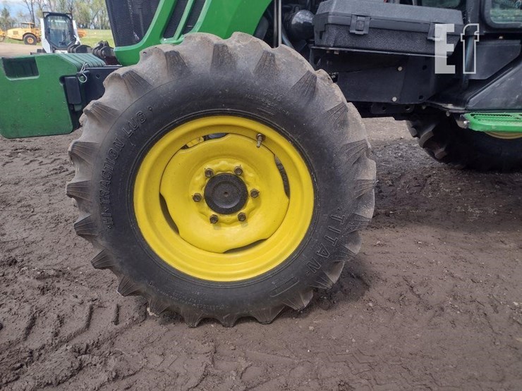 john-deere-4720-image-19