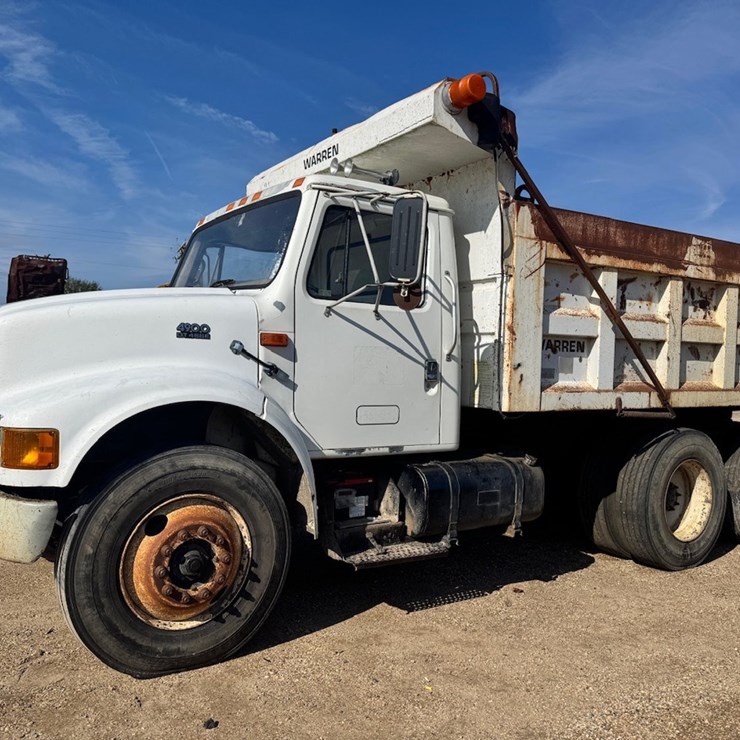 1999 INTERNATIONAL 4900