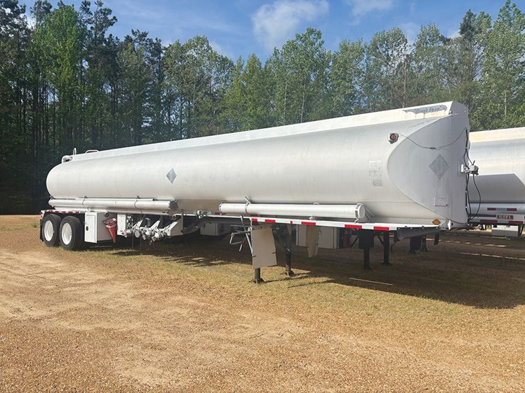 1990-fruehauf-petroleum-image-1