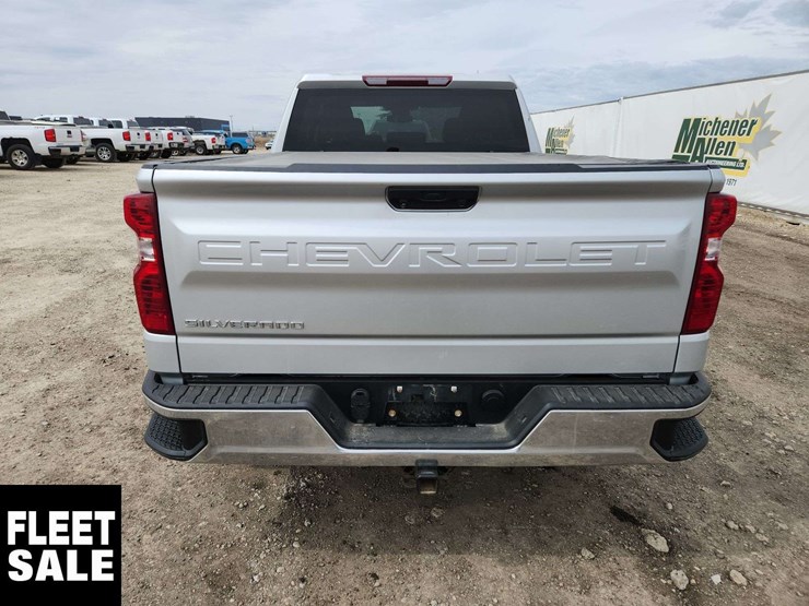 2022-chevrolet-silverado-1500-image-23
