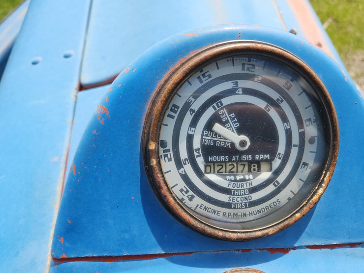 ford-601-workmaster-image-9