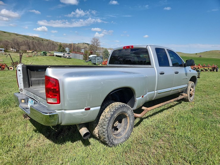 2004-dodge-ram-3500-image-5