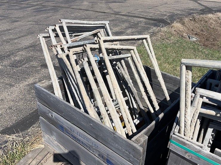 masonry-bucket-stands-image-2