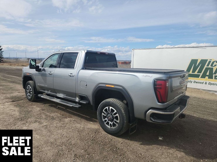 2024-gmc-sierra-2500hd-image-3