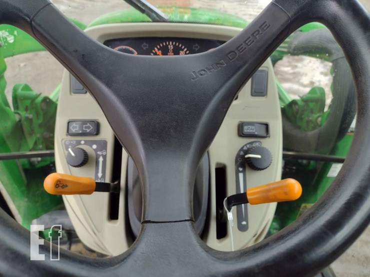 2011-john-deere-3720-image-8