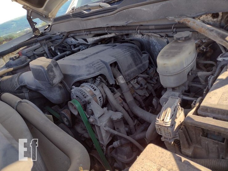 2016-chevrolet-2500hd-image-34