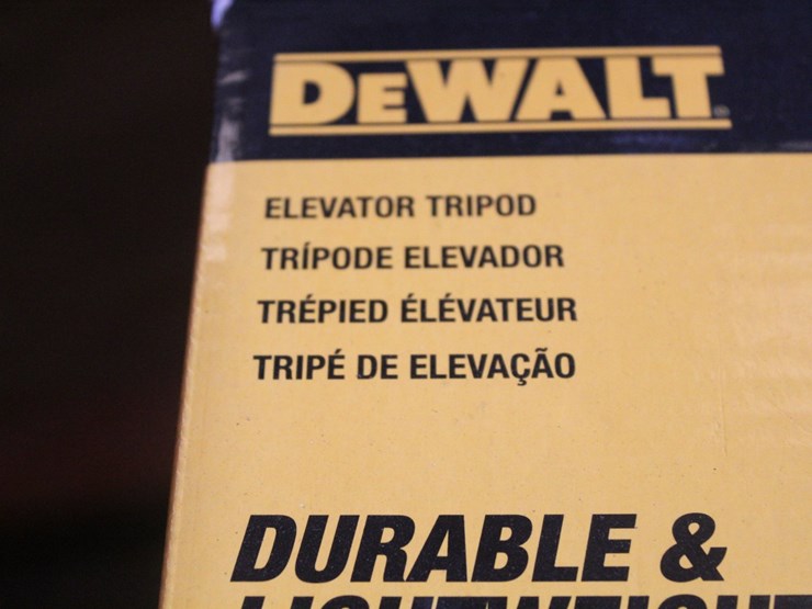 #35920-•-dewalt-elevator-tripod,-72in-max-height-image-2