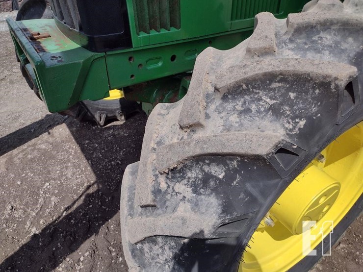 john-deere-6210-image-16