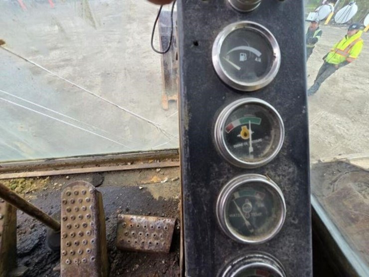 1990-caterpillar-245b-image-36