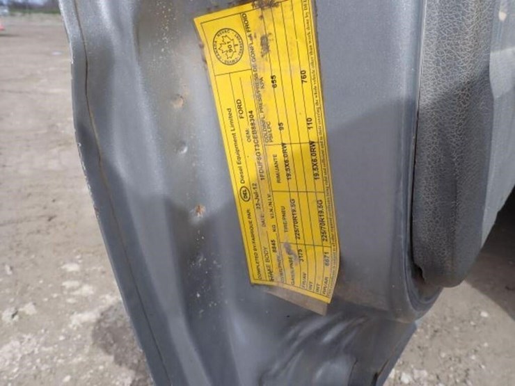 2012-ford-f550-xl-image-30
