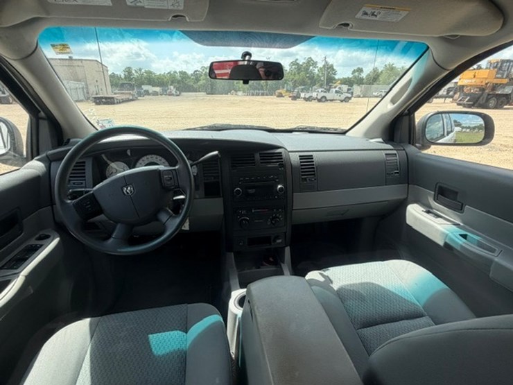 2009-dodge-durango-image-35