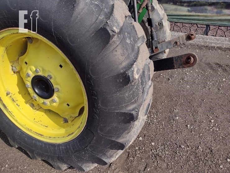 2005-john-deere-4320-image-12