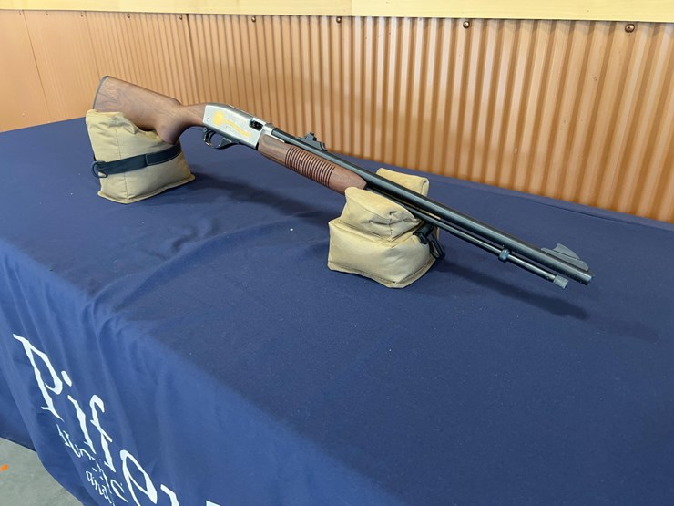 remington-572-rifle-image-1