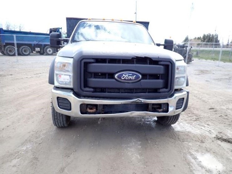 2012-ford-f550-xl-image-2