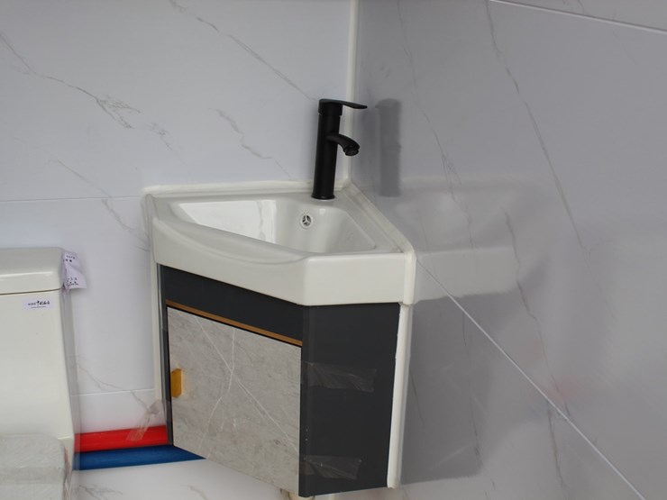 #35789-•-portable-restroom-image-4