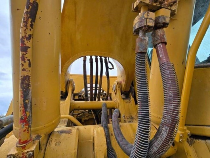 1990-caterpillar-245b-image-25