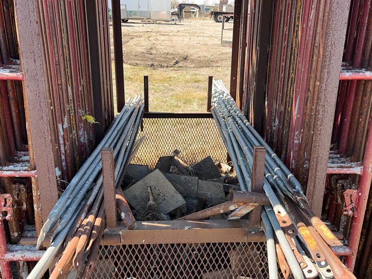 safe-way-scaffolding-on-carrying-cage-image-3