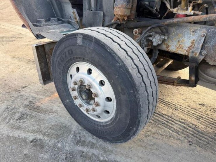 2007-kenworth-w900-image-35