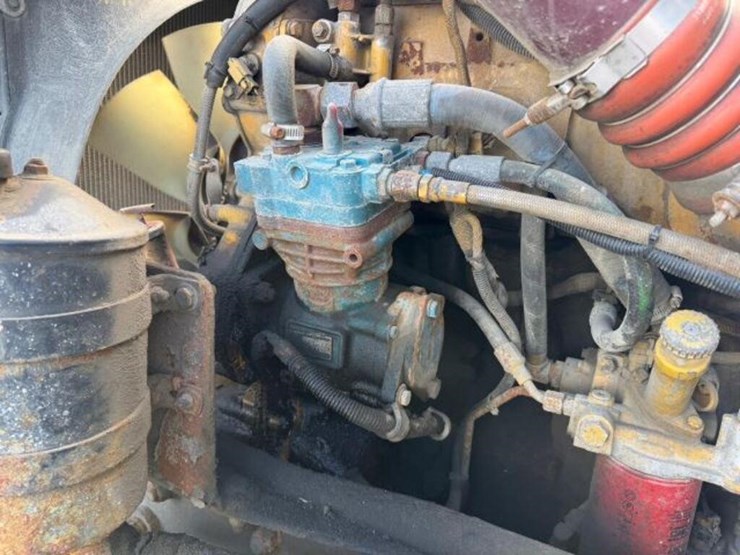 2007-kenworth-w900-image-31