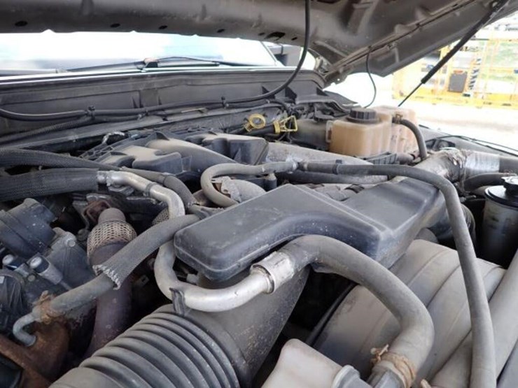 2012-ford-f550-xl-image-75