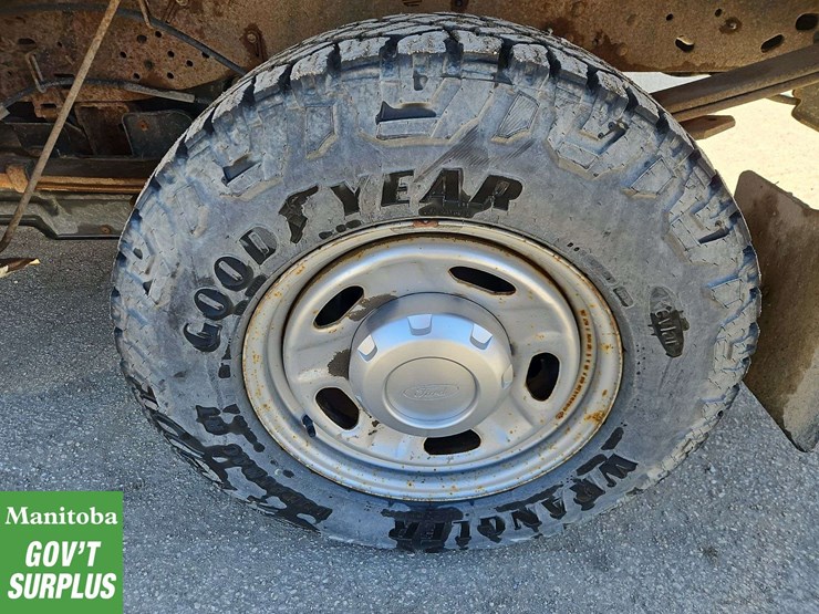 2011-ford-f250-image-11