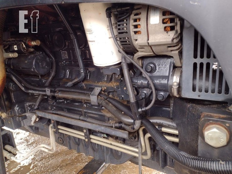 2011-new-holland-t6030-image-35