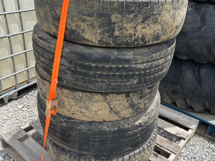 #1616-•-(5)-tires-image-1
