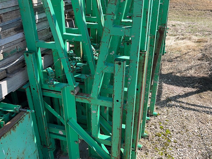 2--hydro-mobile-mast-climbing-work-platform-scaffolding-image-9