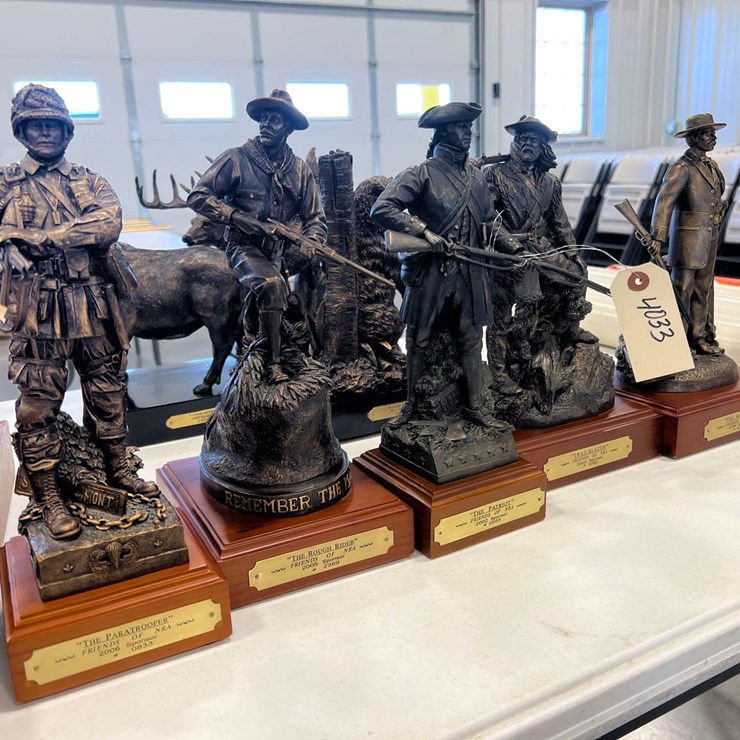 Patriot Statues