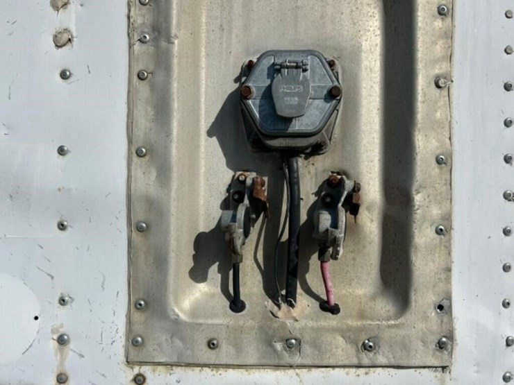 2000-utility-53-ft-image-12