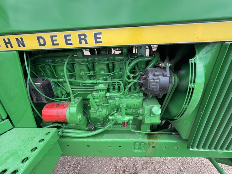 john-deere-4430-image-11