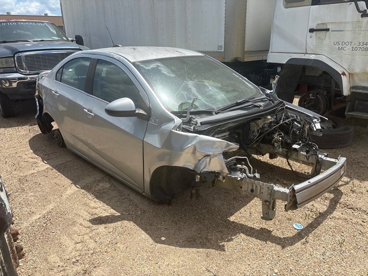 #35542-•-2015-chevrolet-sonic-|-parts-or-repair-|-reconstructed-title-image-2