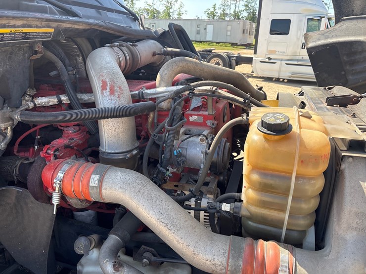2016-international-prostar-image-18
